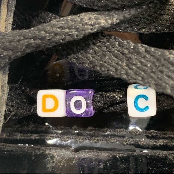 Dr Martens Doc Martens Air Wair Boots With Bouncing Soles Women’s 8 Black Patent - Picture 11 of 12